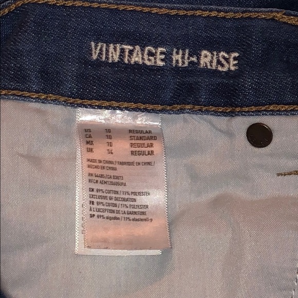 Distressed High Rise Mom Jeans - Picture 8 of 10